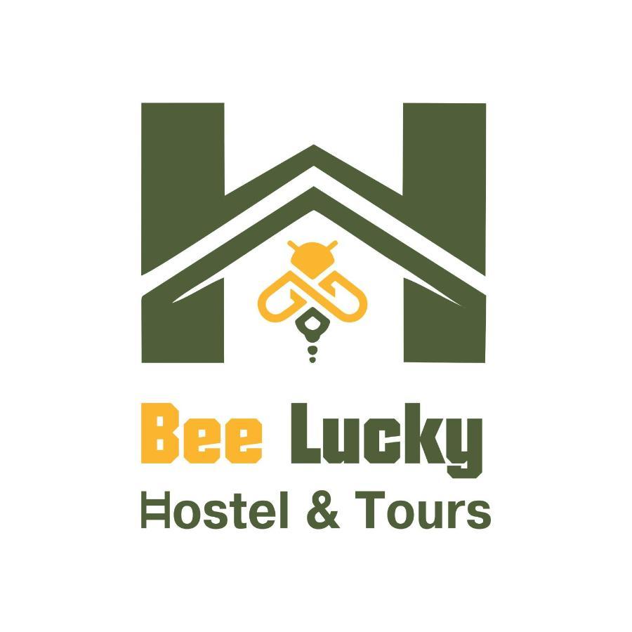 Bee Lucky Hostel And Tours Ereván Exterior foto
